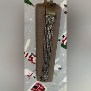 Beautiful Vintage 9.25 silver bracelet